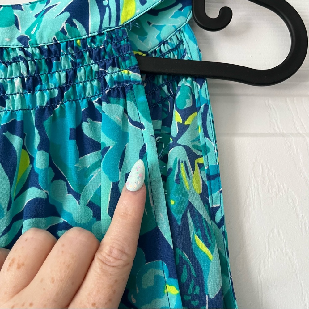 NWOT Lilly Pulitzer Silk Button Down Tank Top size Large in Blue Floral - Picture 9 of 11